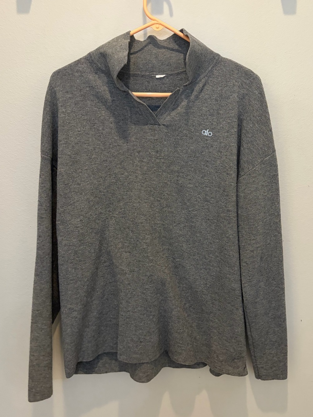 ALO Yoga Men's Heather Gray Hooded Pullover and Pants - SET